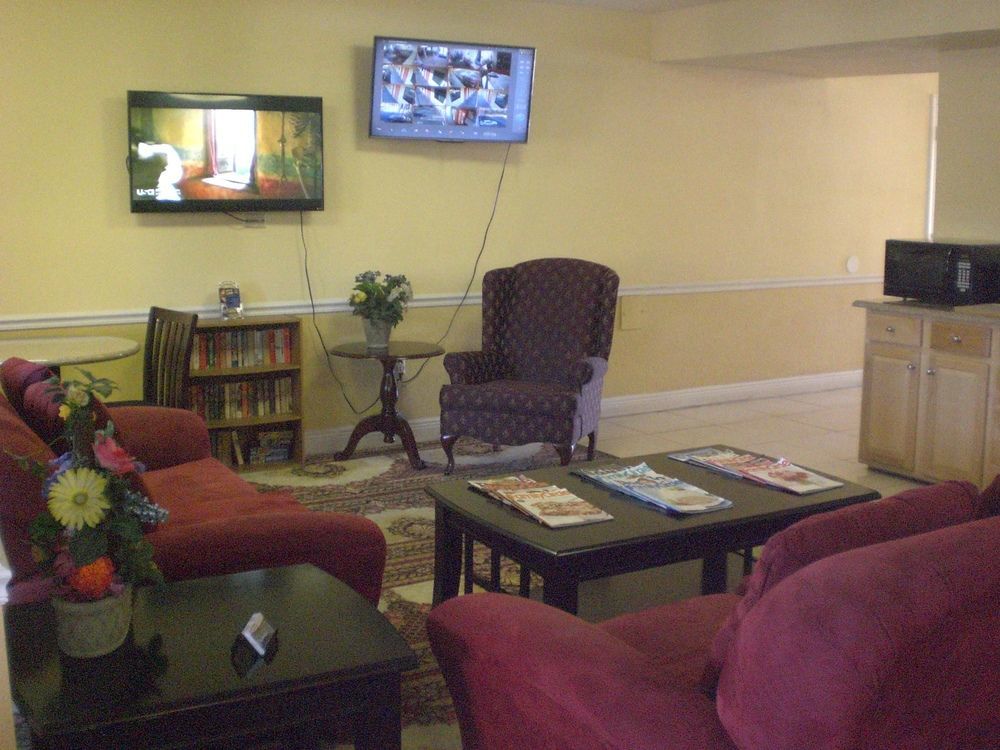 Executive Garden Titusville Hotel Exterior photo