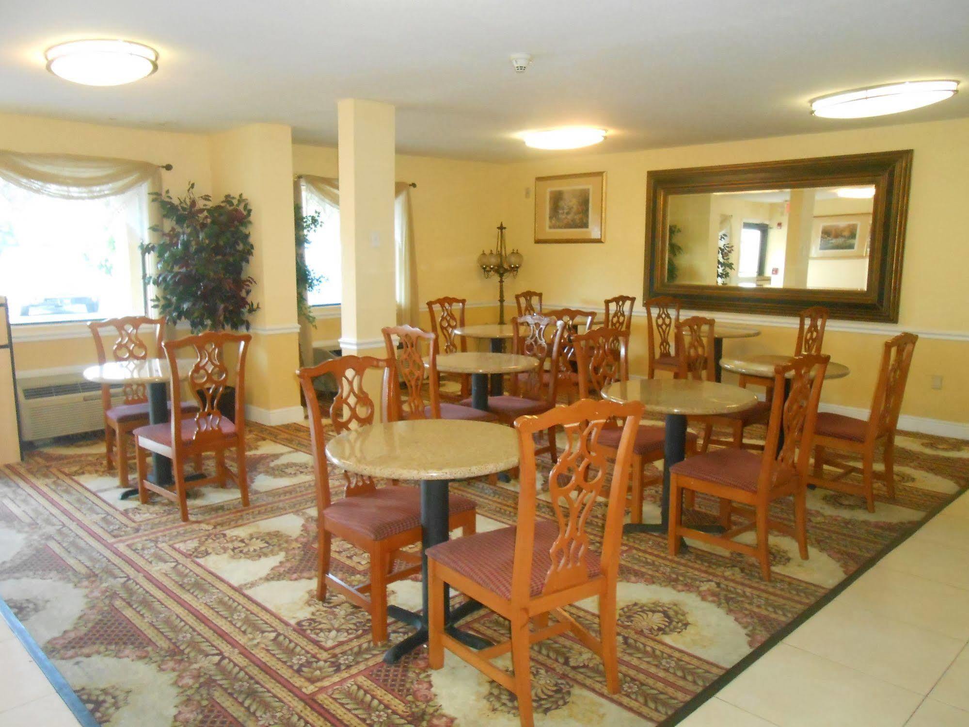 Executive Garden Titusville Hotel Exterior photo